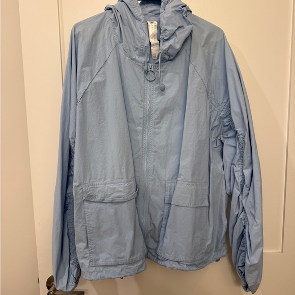 Fabletics Sky Blue Hooded Windbreaker - 4x - Picture 3 of 5